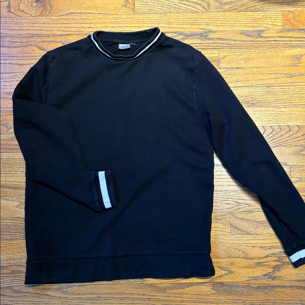 ASOS Black and White Sweat Shirt size Medium